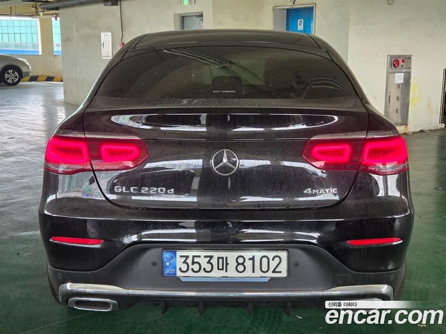 Mercedes-Benz GLC-Class 2021