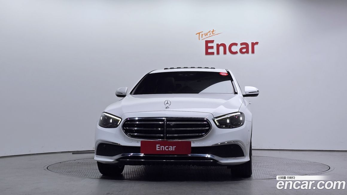 Mercedes-Benz E-Class 2021