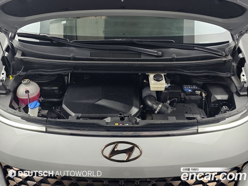 Hyundai Staria 2023