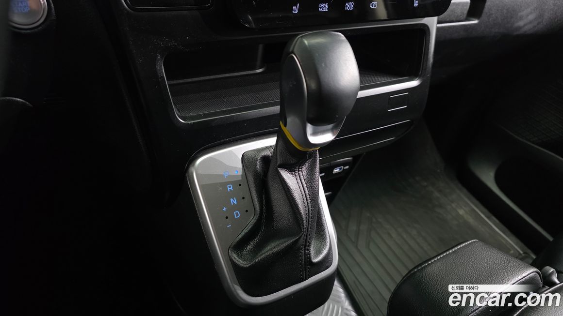 Hyundai Staria 2022