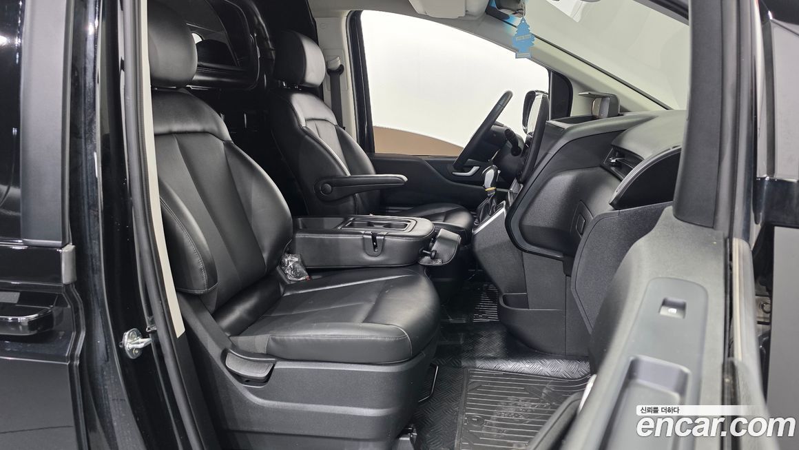 Hyundai Staria 2022