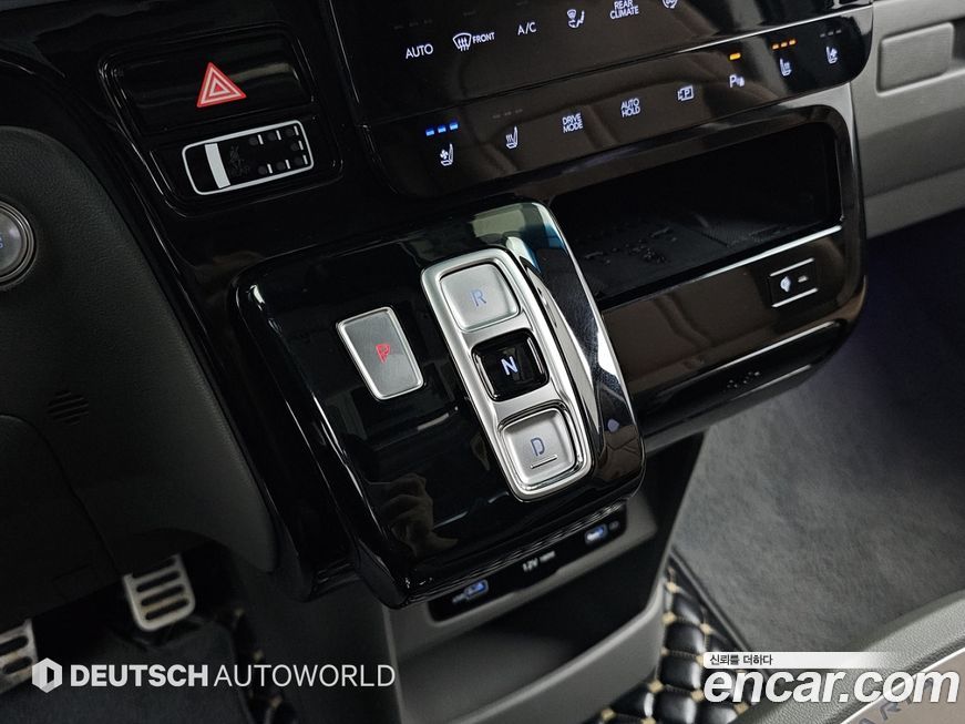 Hyundai Staria 2023