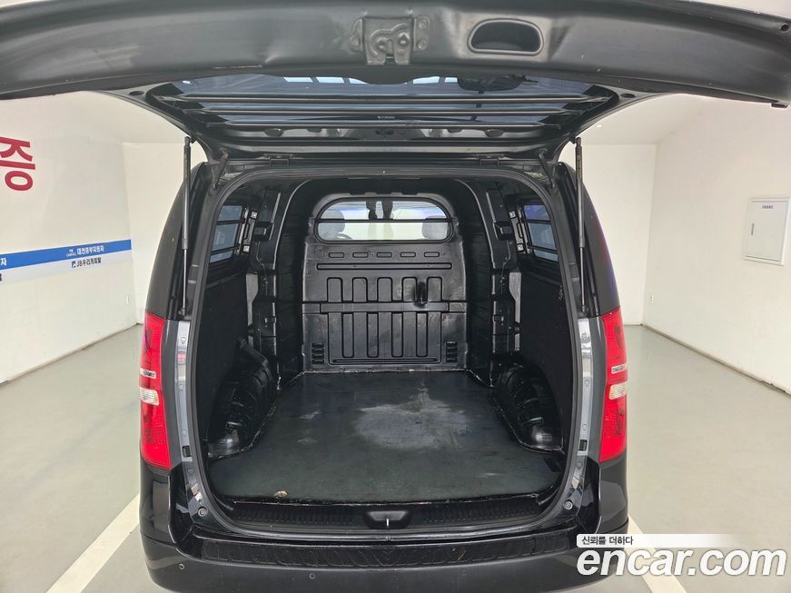 Hyundai Starex 2011
