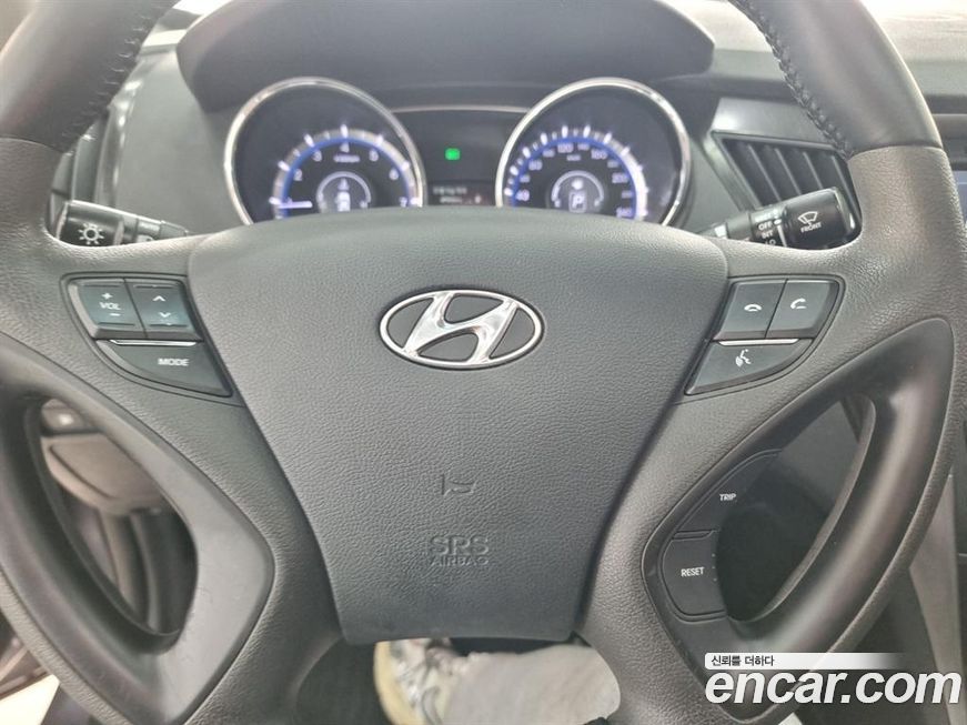 Hyundai Sonata 2012