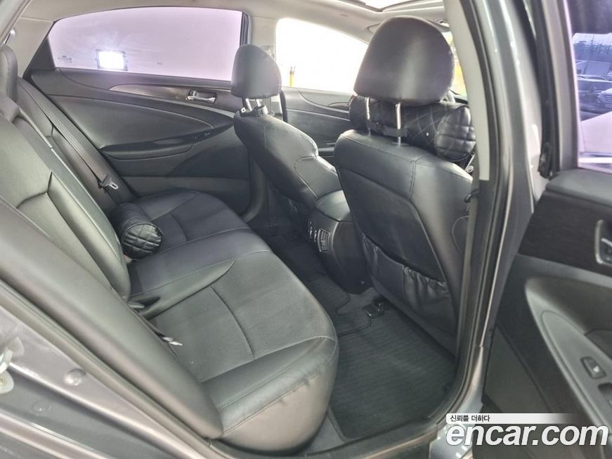 Hyundai Sonata 2012
