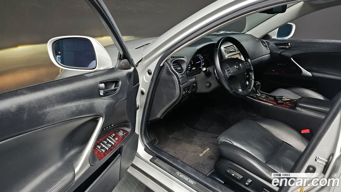 Lexus IS 2008