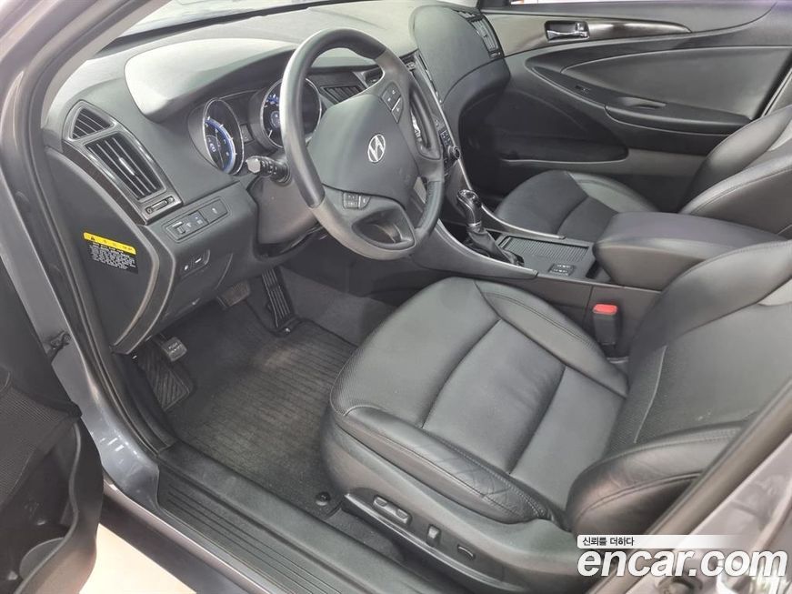 Hyundai Sonata 2012