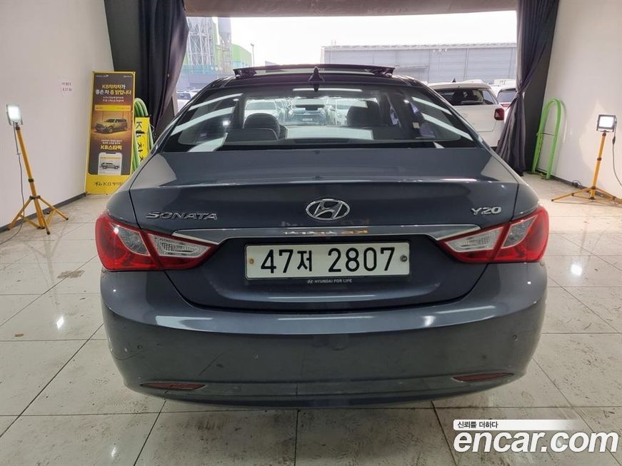 Hyundai Sonata 2012