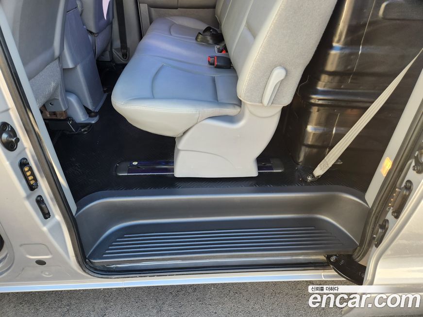 Hyundai Starex 2016