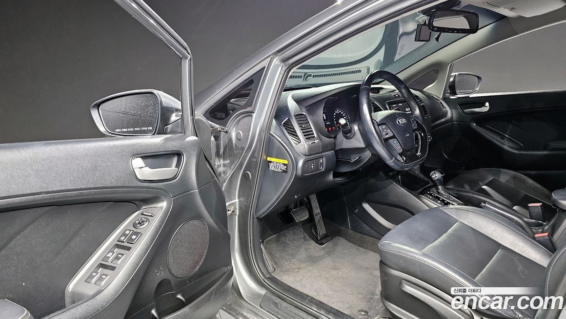 Kia K3 2016