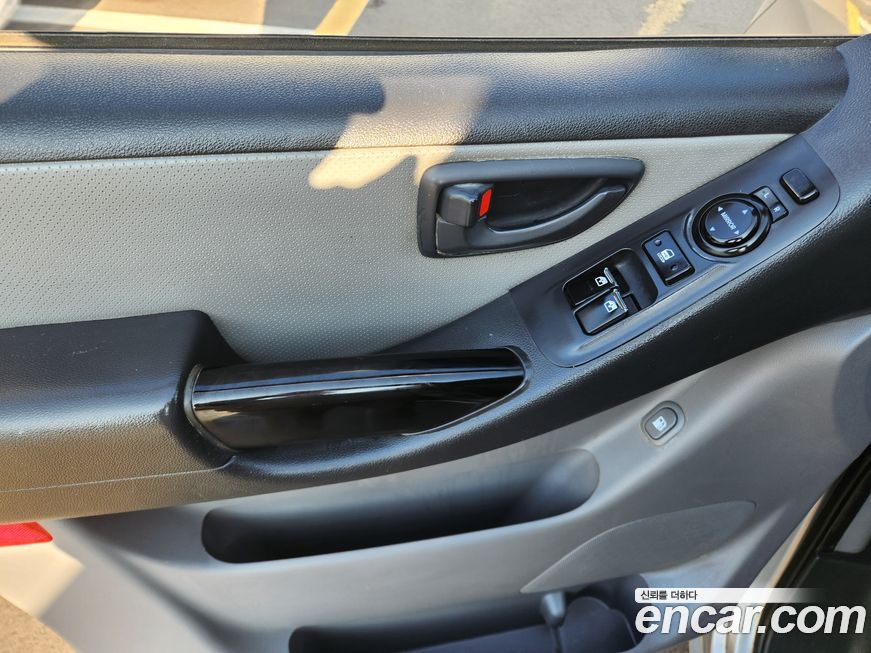 Hyundai Starex 2016