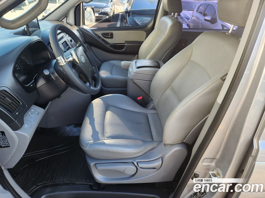 Hyundai Starex 2016