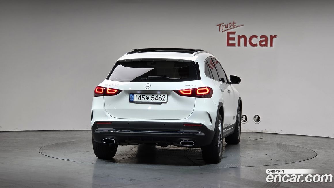 Mercedes-Benz GLA-Class 2023