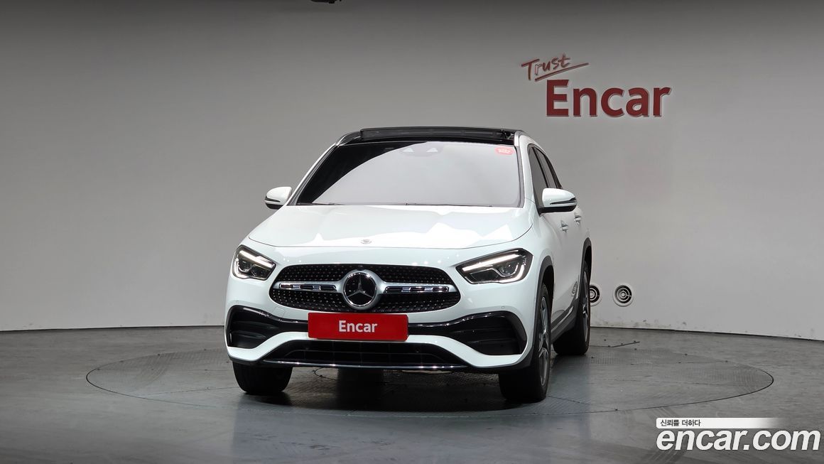 Mercedes-Benz GLA-Class 2023