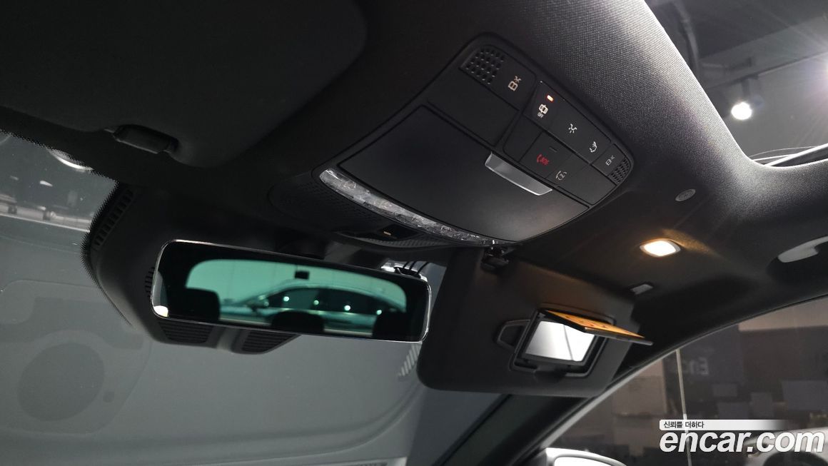 Mercedes-Benz GLC-Class 2021