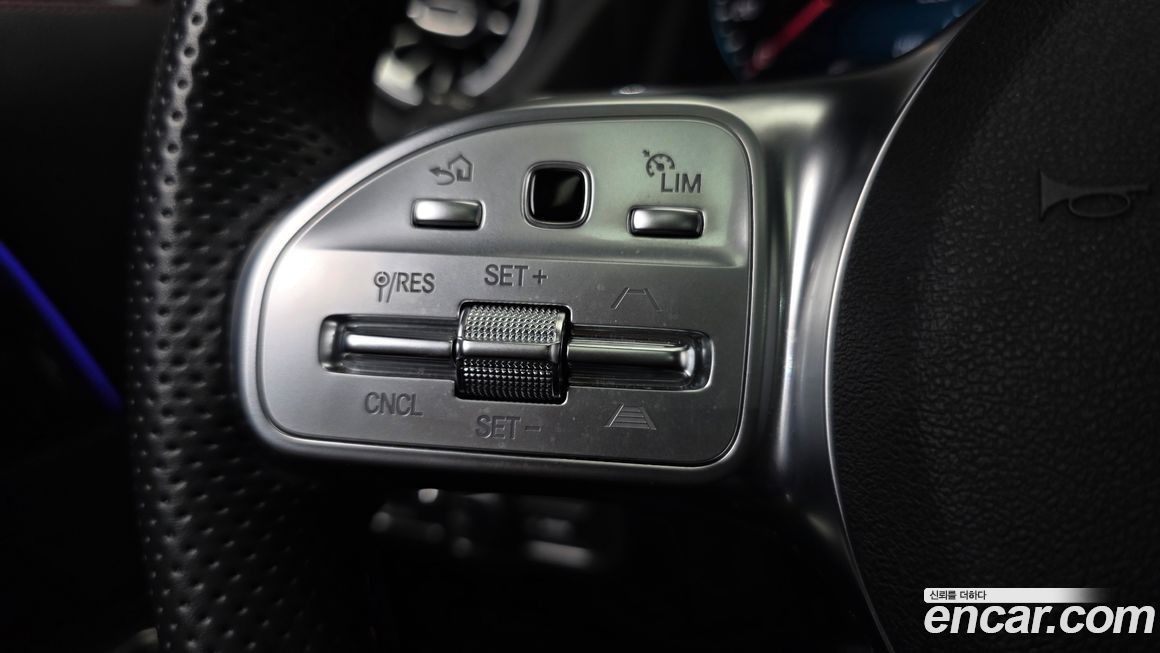 Mercedes-Benz GLA-Class 2023