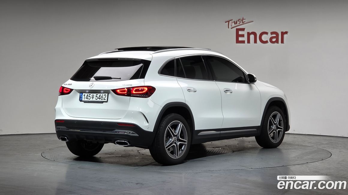 Mercedes-Benz GLA-Class 2023