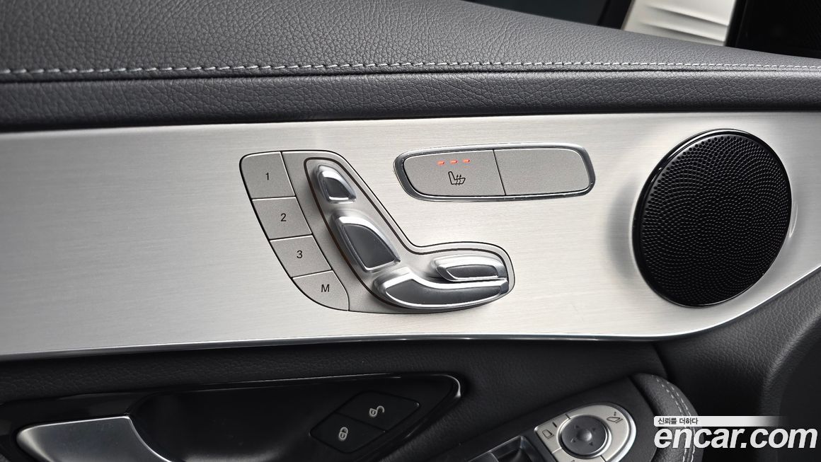 Mercedes-Benz GLC-Class 2021