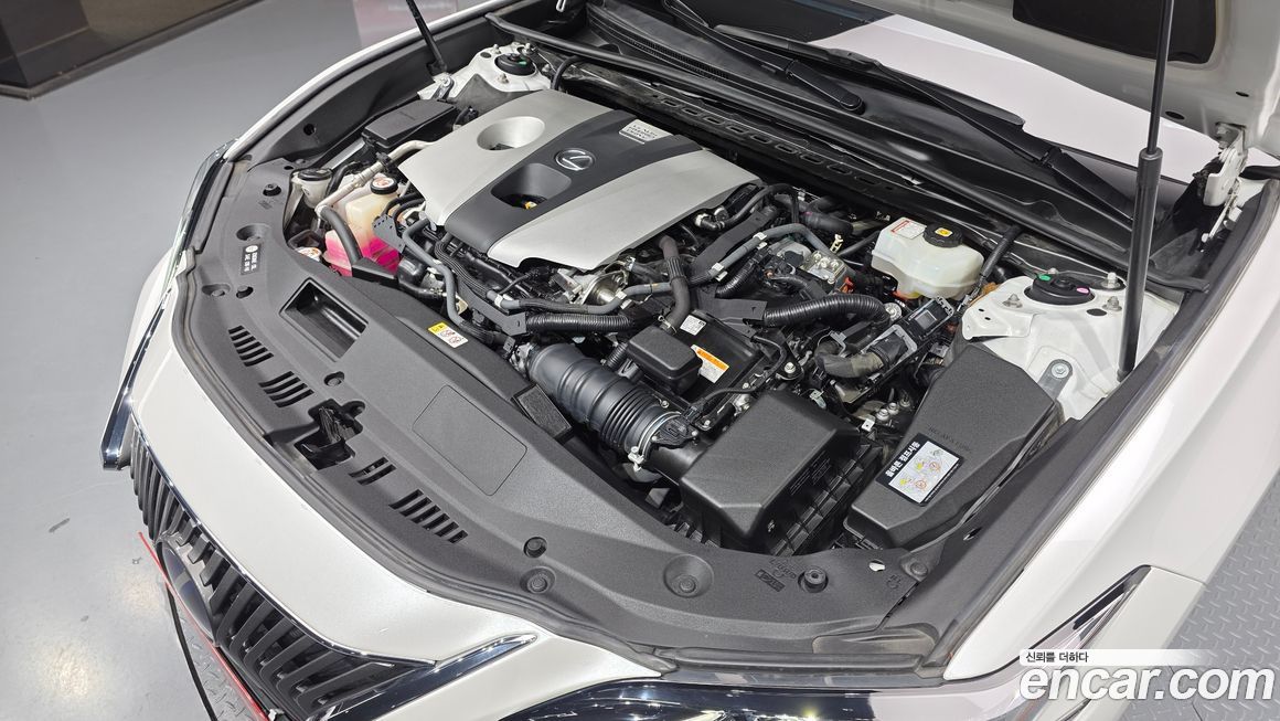 Lexus ES 2019