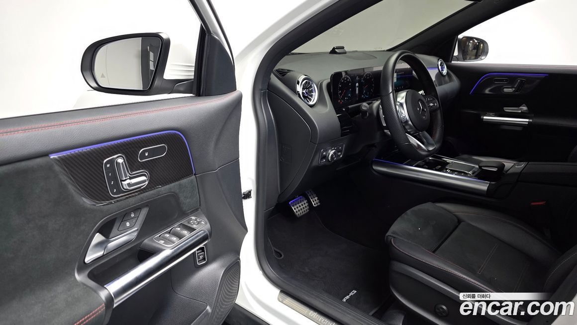 Mercedes-Benz GLA-Class 2023