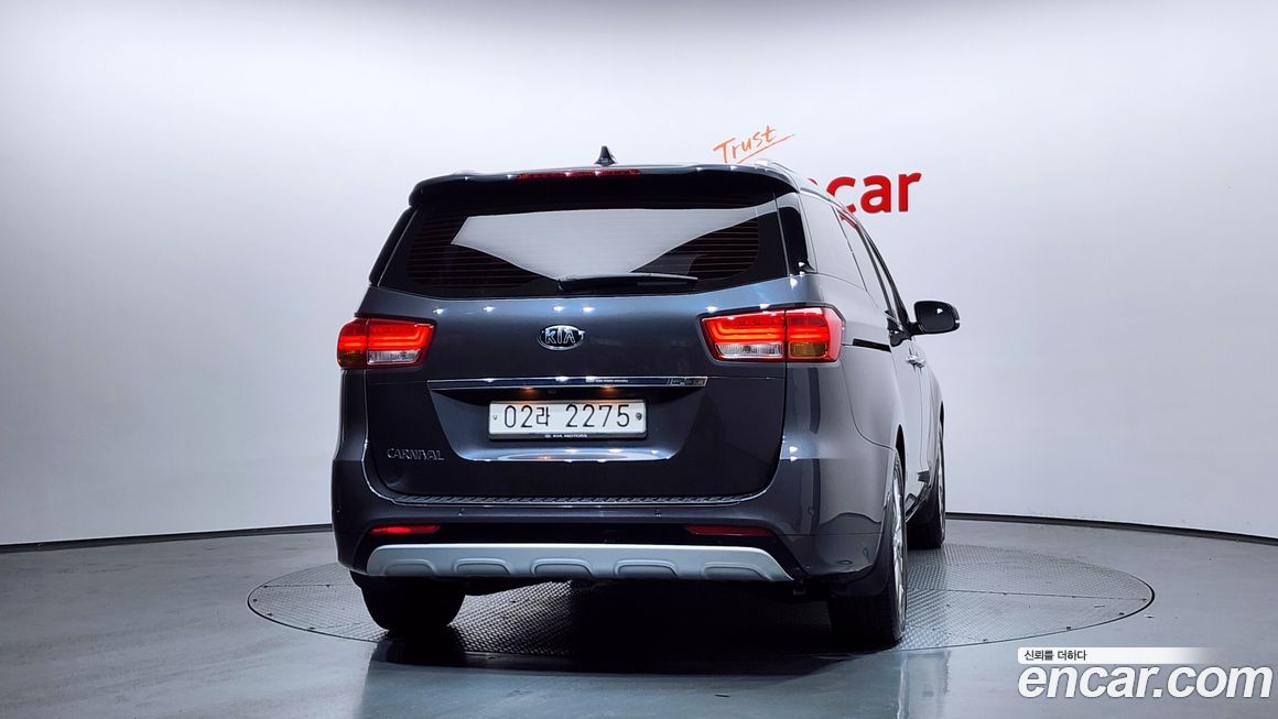 Kia Canival 2017