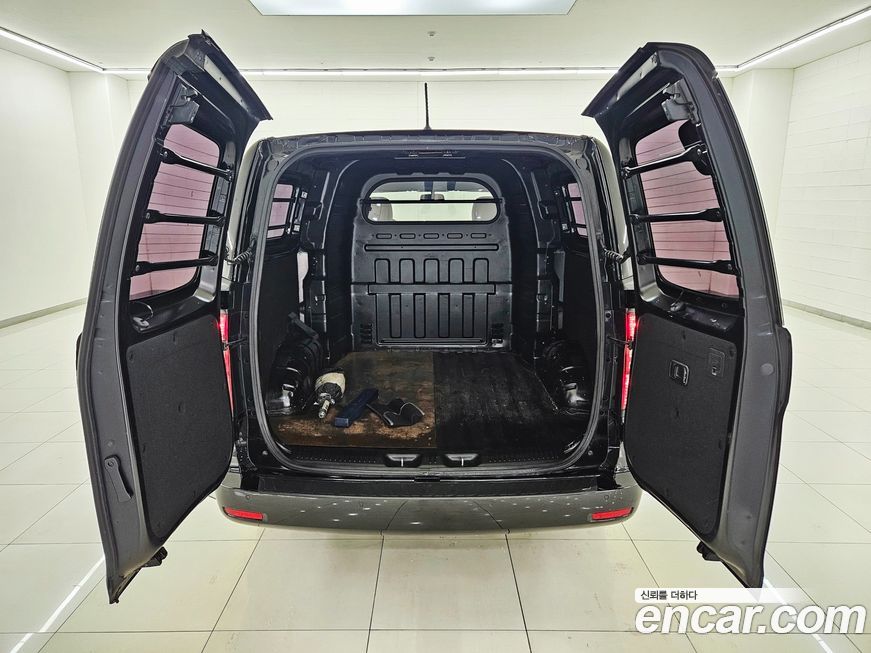 Hyundai Starex 2019