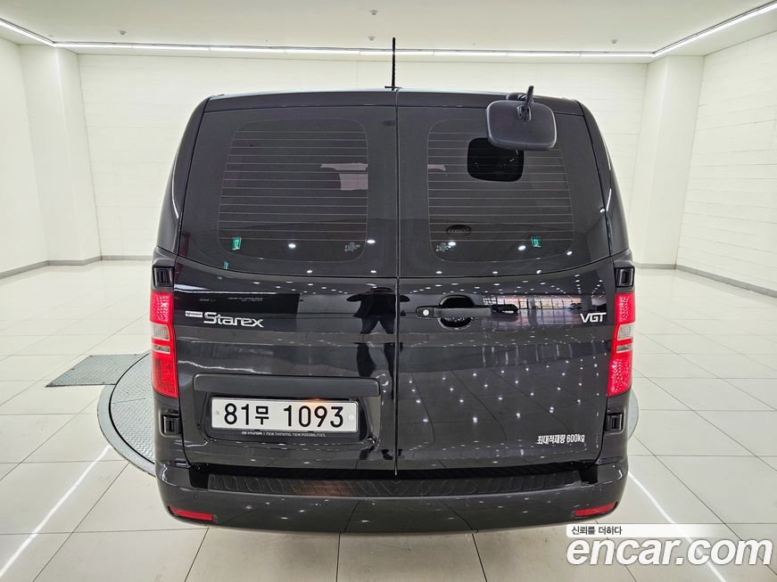Hyundai Starex 2019