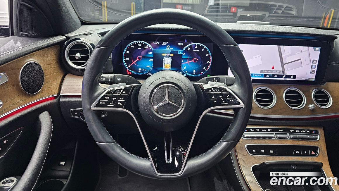 Mercedes-Benz E-Class 2021