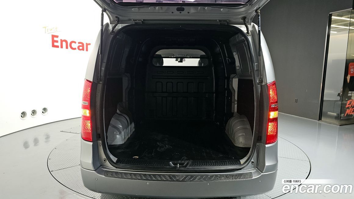 Hyundai Starex 2019
