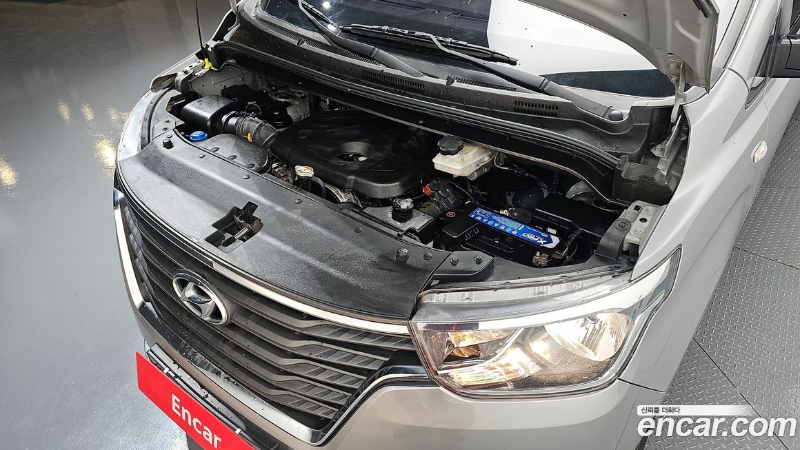 Hyundai Starex 2019