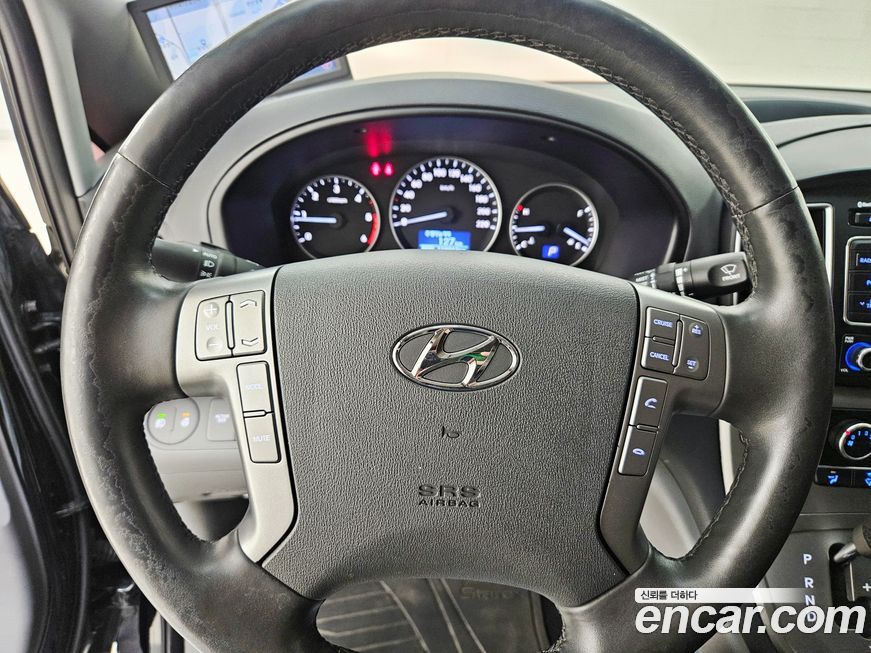 Hyundai Starex 2019