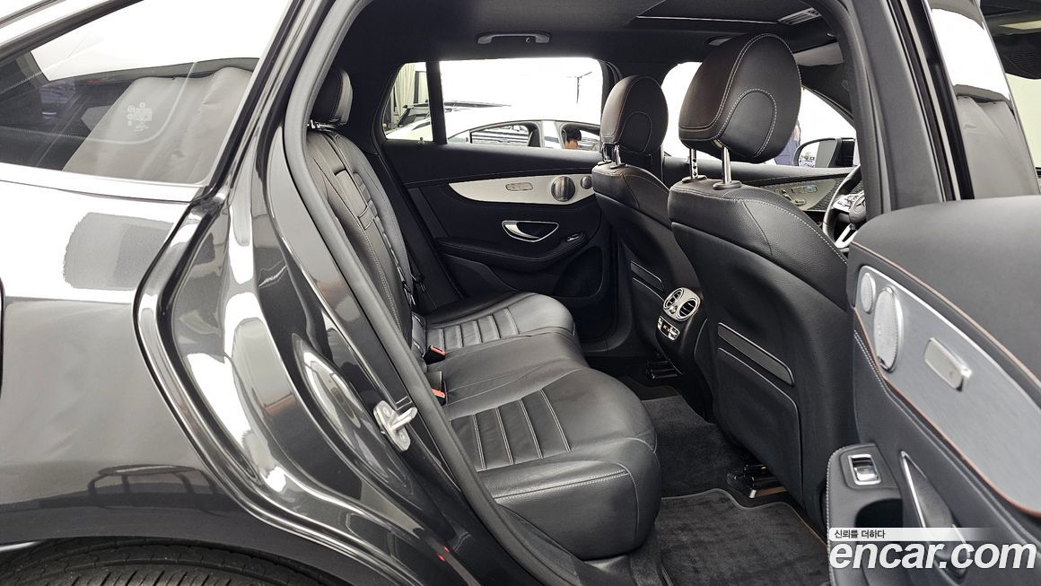 Mercedes-Benz EQC 2020