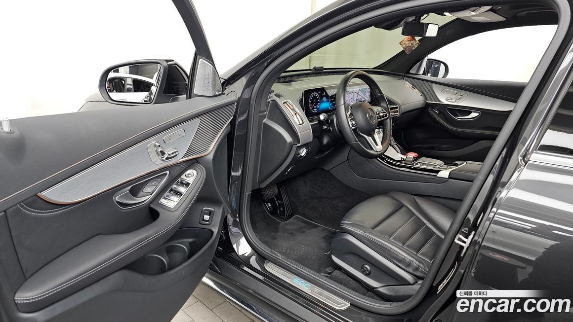 Mercedes-Benz EQC 2020
