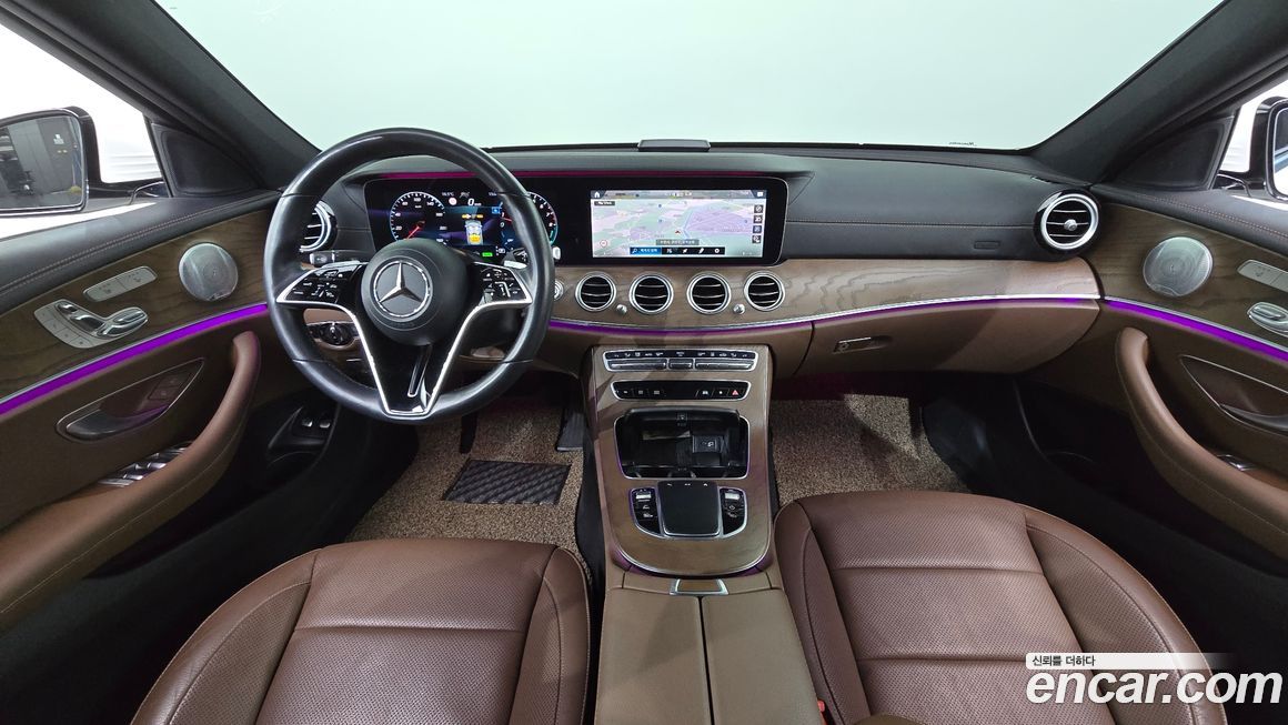 Mercedes-Benz E-Class 2021