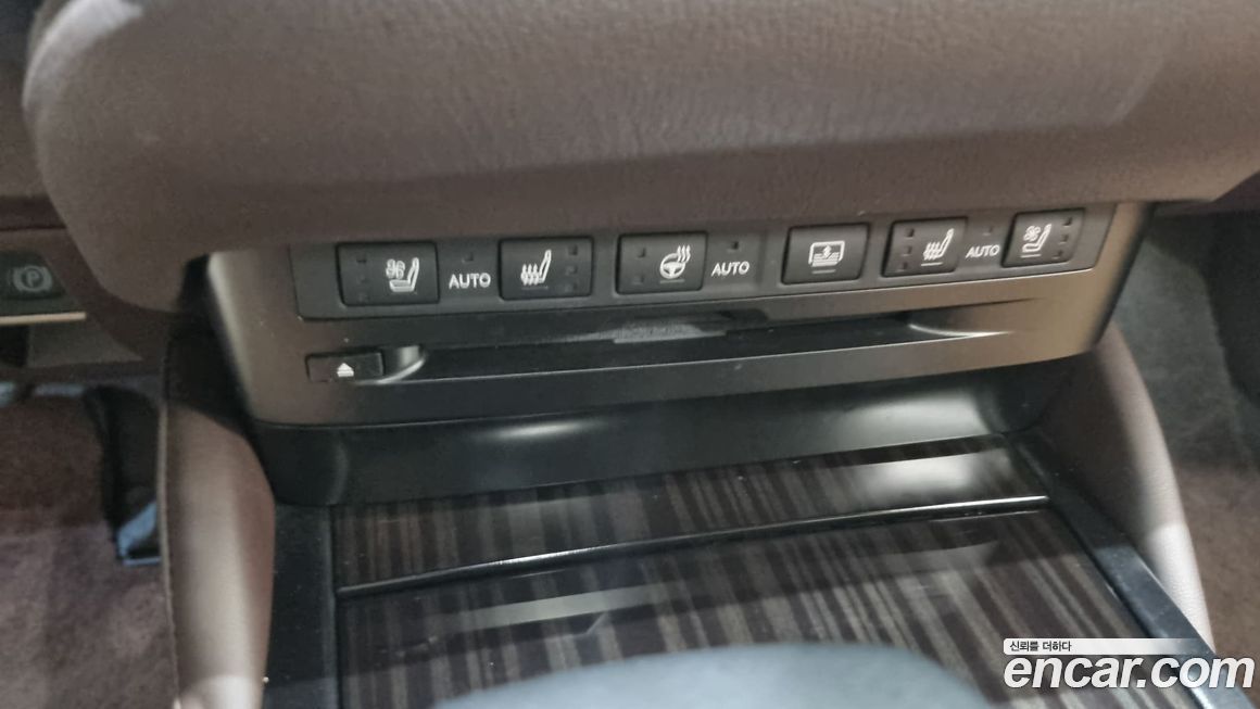 Lexus ES 2021