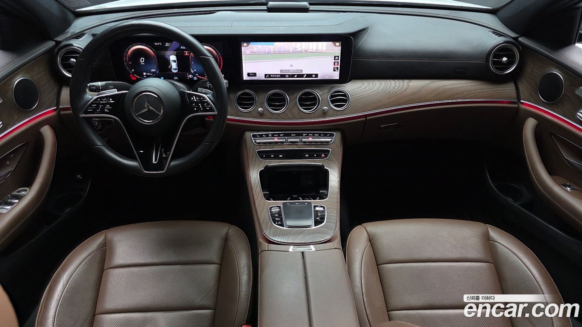 Mercedes-Benz E-Class 2021