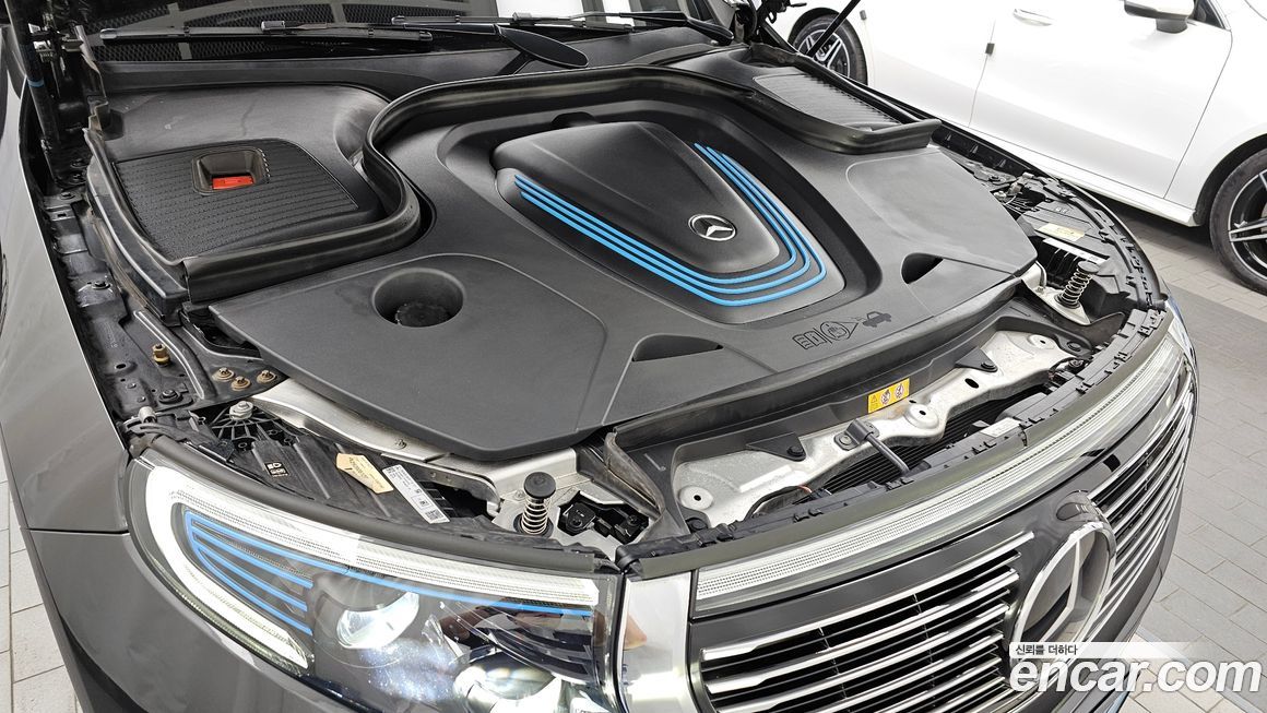 Mercedes-Benz EQC 2020