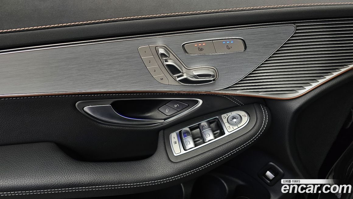 Mercedes-Benz EQC 2020