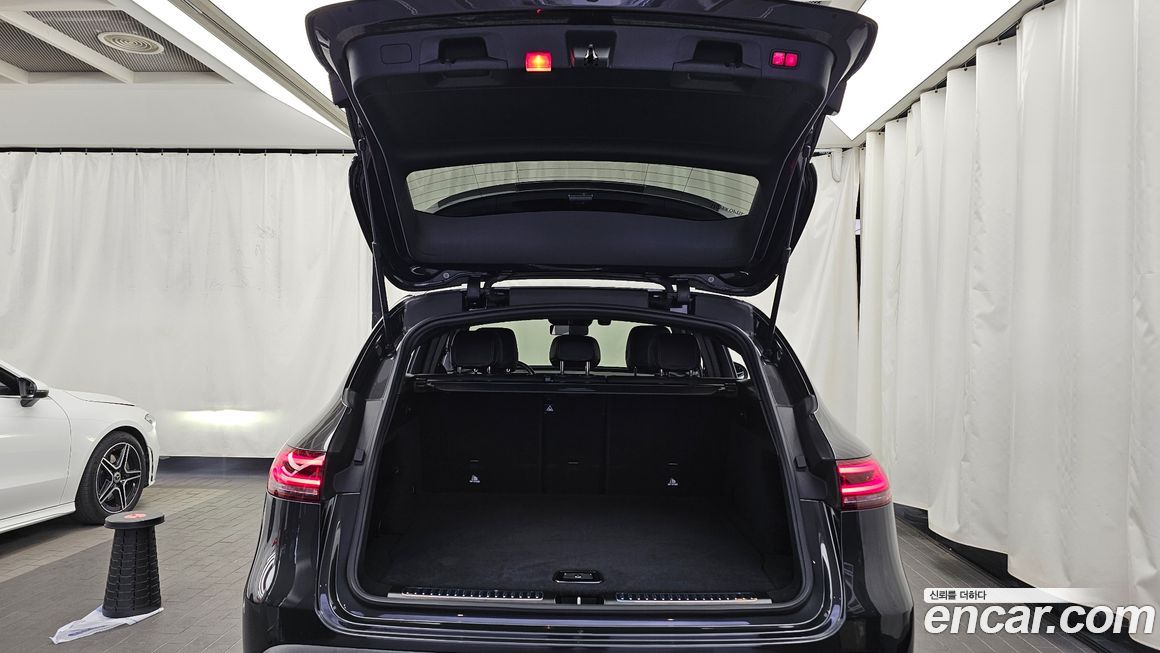 Mercedes-Benz EQC 2020