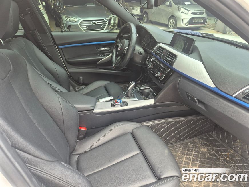BMW 3-Series 2016