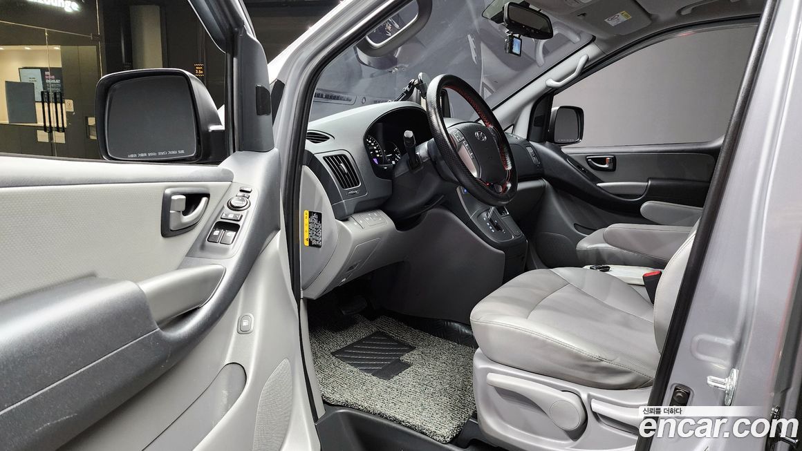 Hyundai Starex 2021