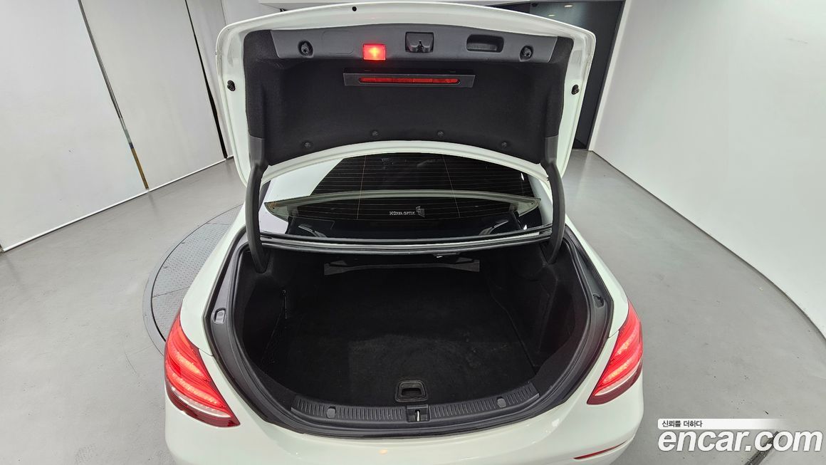 Mercedes-Benz E-Class 2017