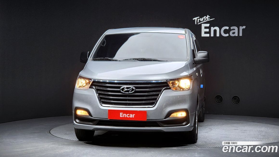 Hyundai Starex 2021