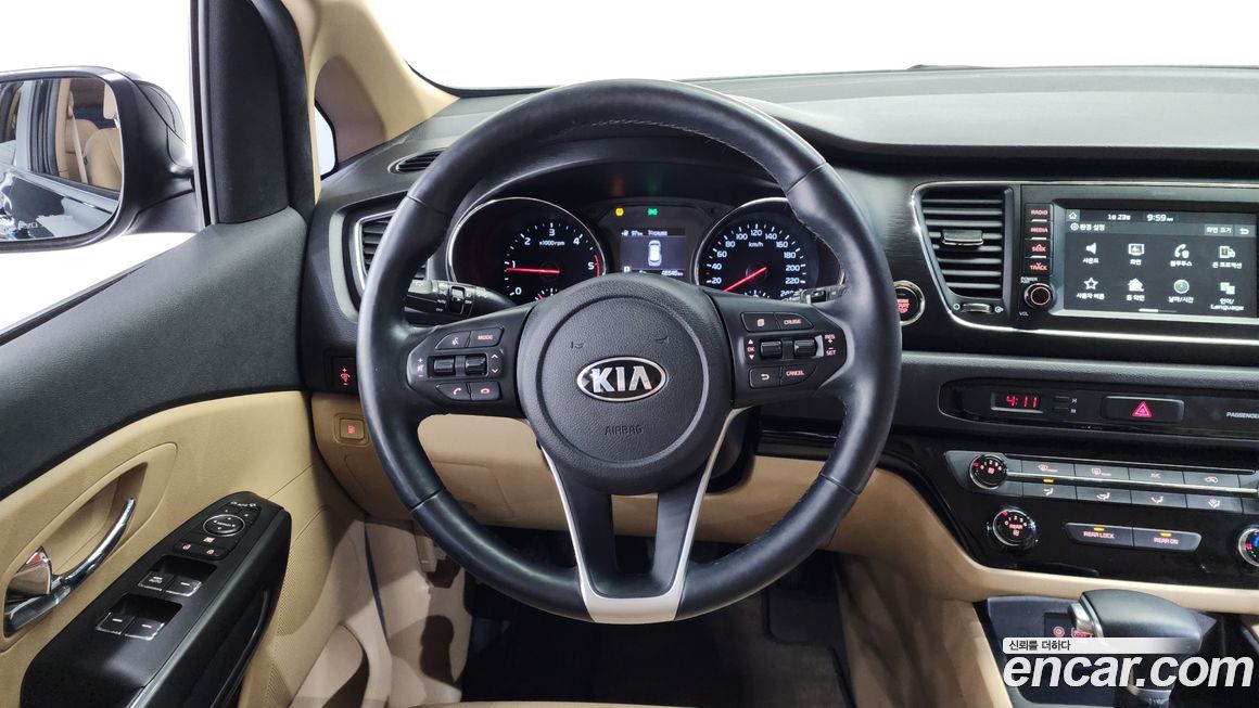 Kia Canival 2019