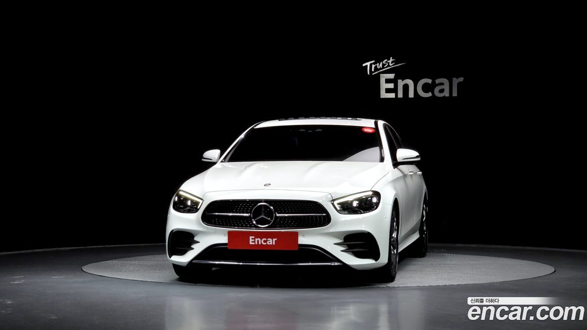 Mercedes-Benz E-Class 2021