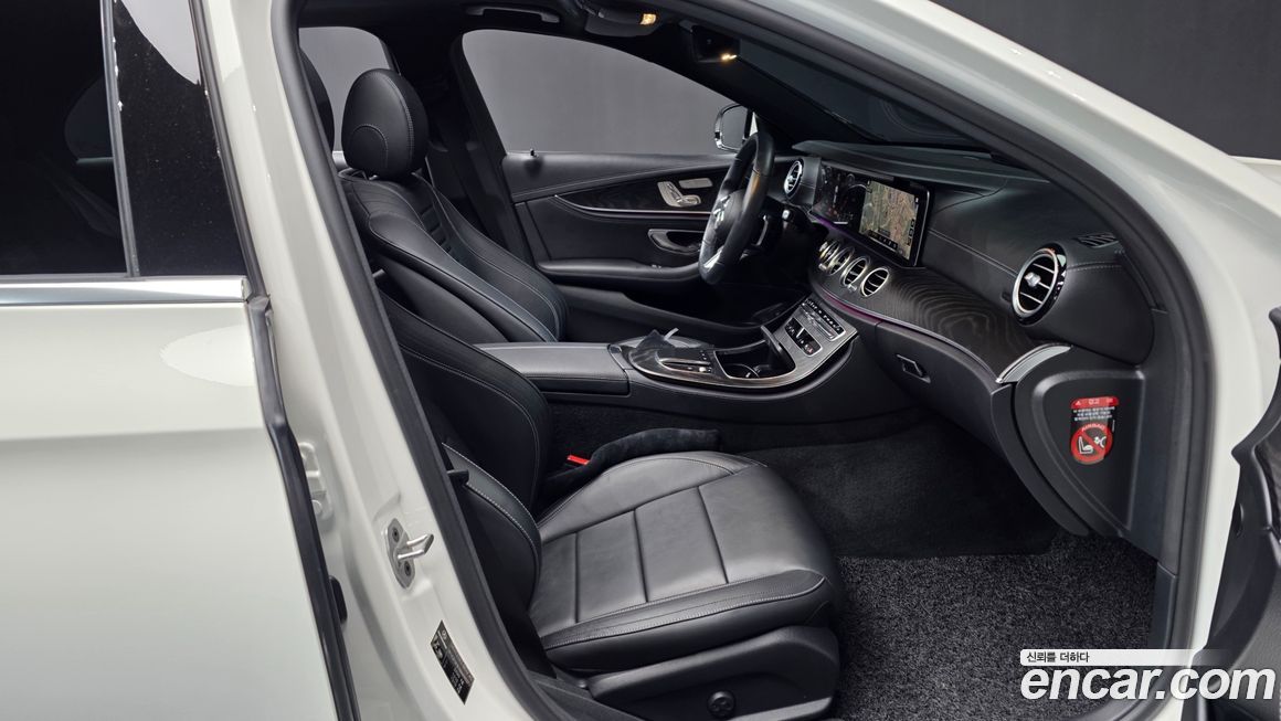 Mercedes-Benz E-Class 2021