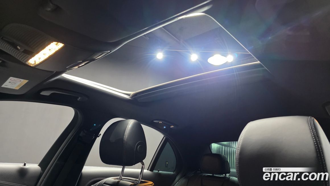 Mercedes-Benz E-Class 2021