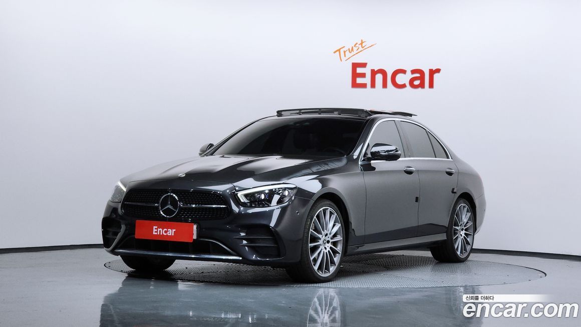 Mercedes-Benz E-Class 2022