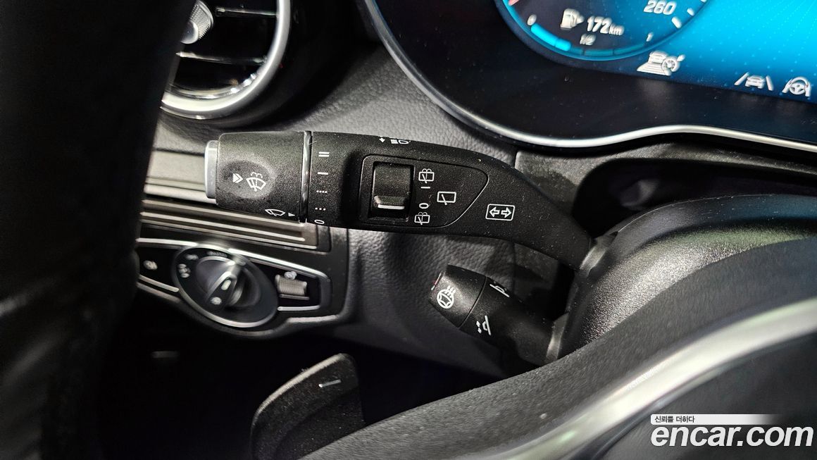 Mercedes-Benz GLC-Class 2020