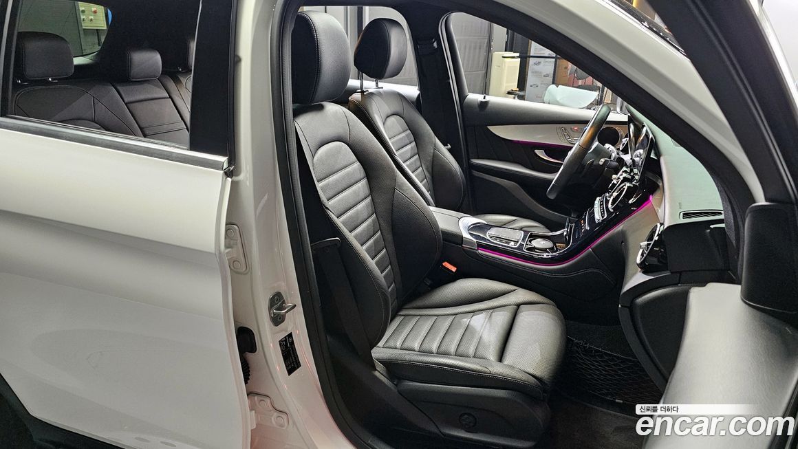 Mercedes-Benz GLC-Class 2020